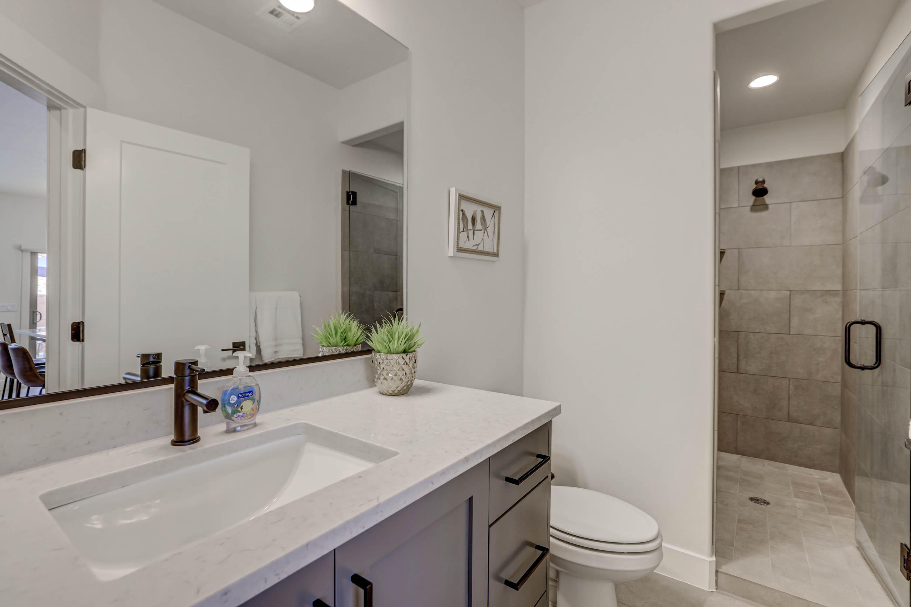 10 DIAGONAL CONDOS - Residential