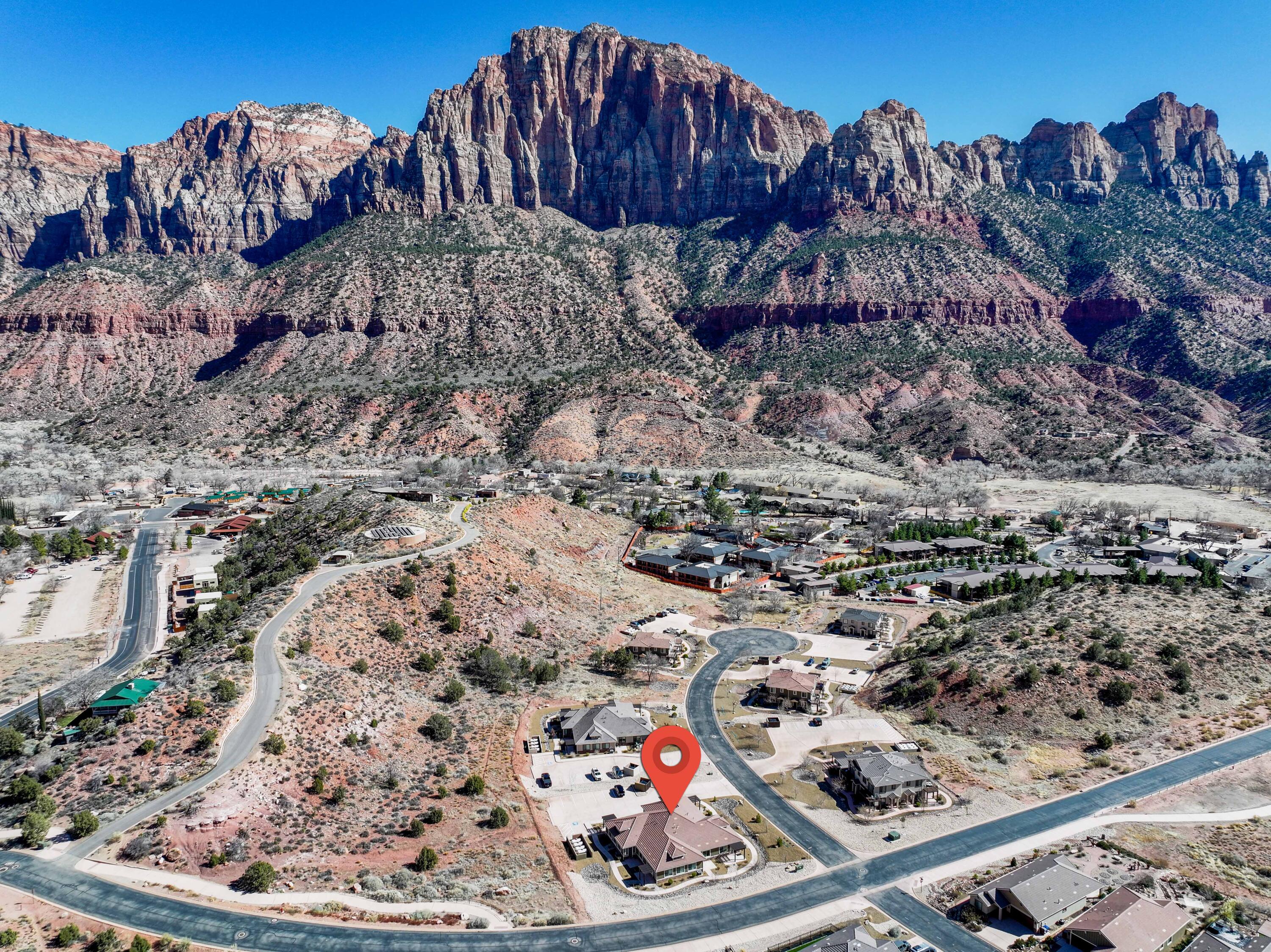 MOENAVE CONDO - Residential