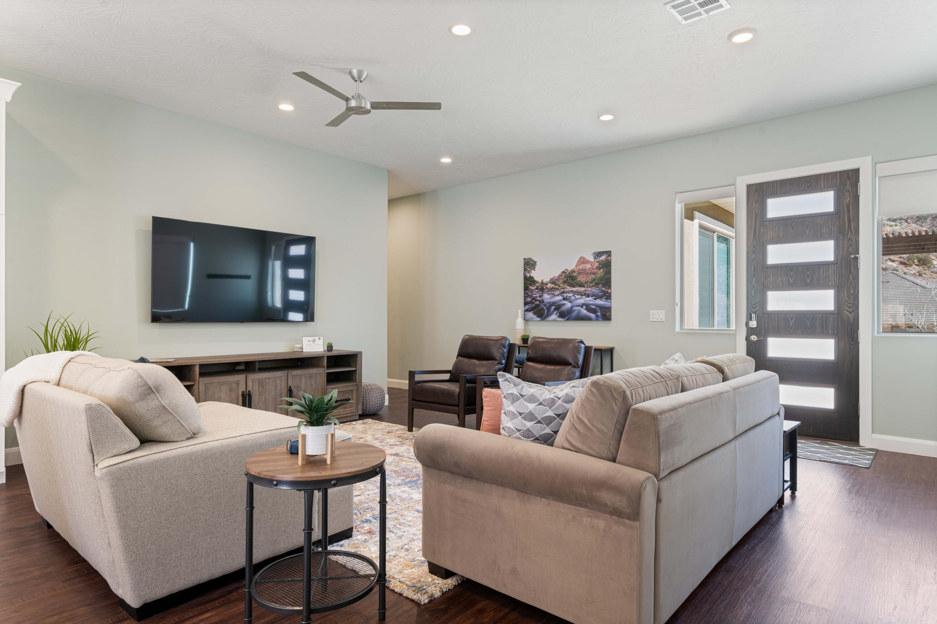 MOENAVE CONDO - Residential