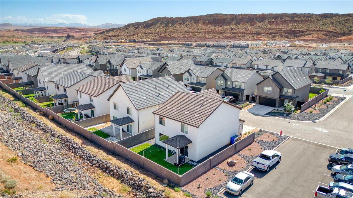 CORRAL HOLLOW AT LONG VALLEY - Residential