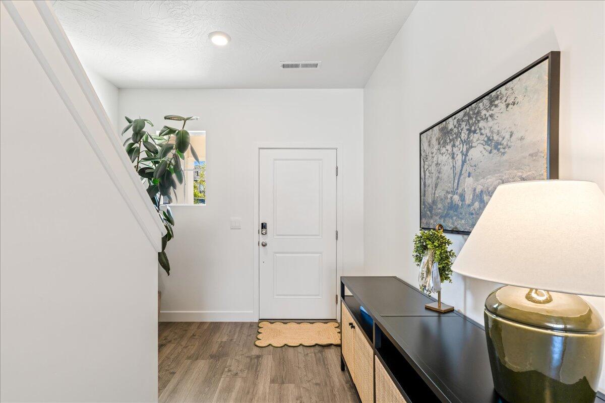 CORRAL HOLLOW AT LONG VALLEY - Residential