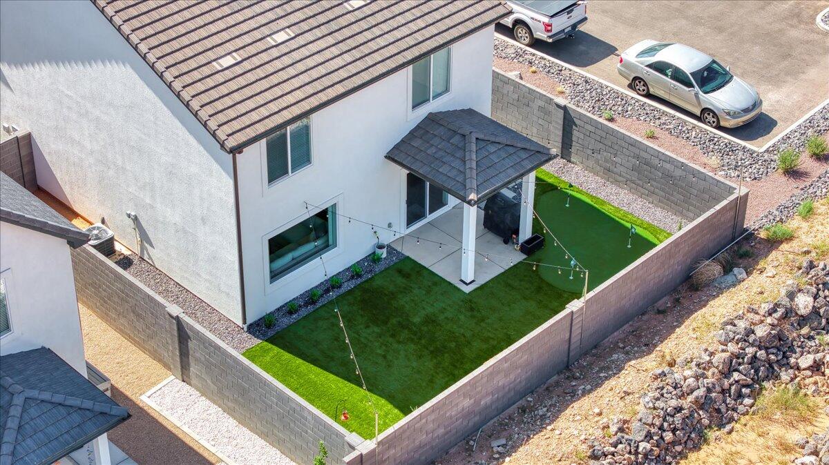 CORRAL HOLLOW AT LONG VALLEY - Residential