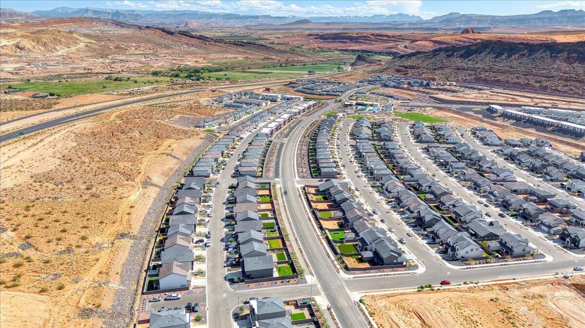 CORRAL HOLLOW AT LONG VALLEY - Residential