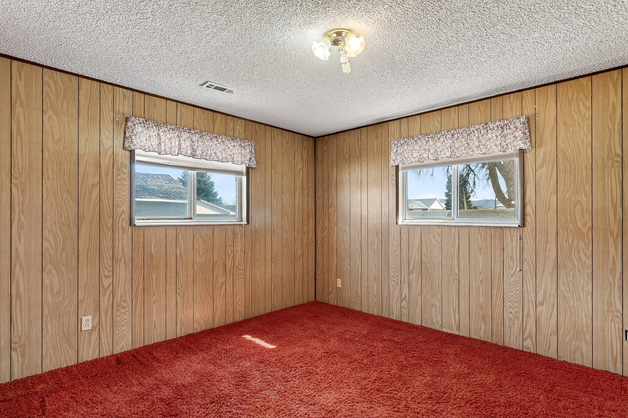 ENTERPRISE TOWNSITE - Residential