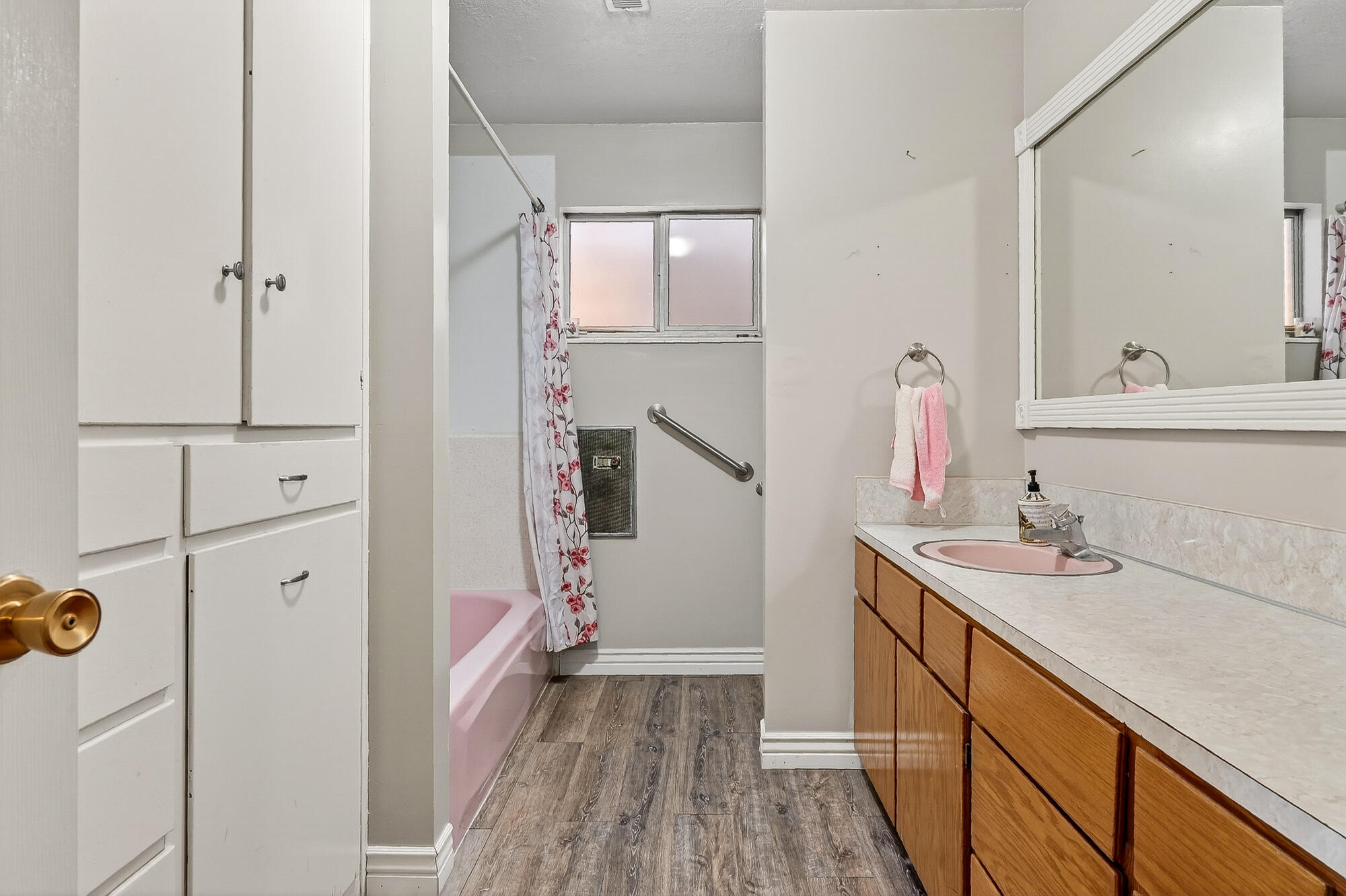 ENTERPRISE TOWNSITE - Residential