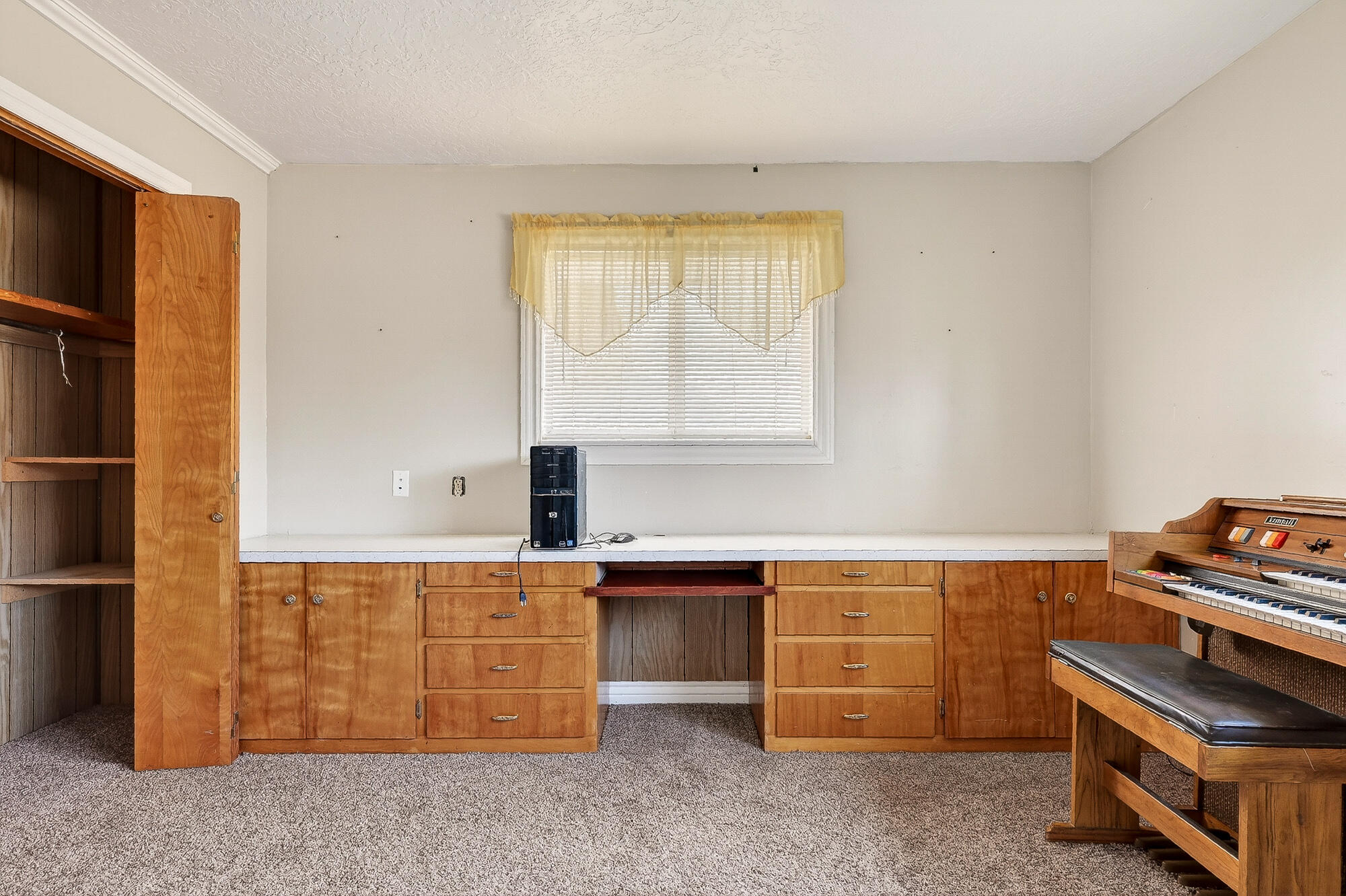 ENTERPRISE TOWNSITE - Residential