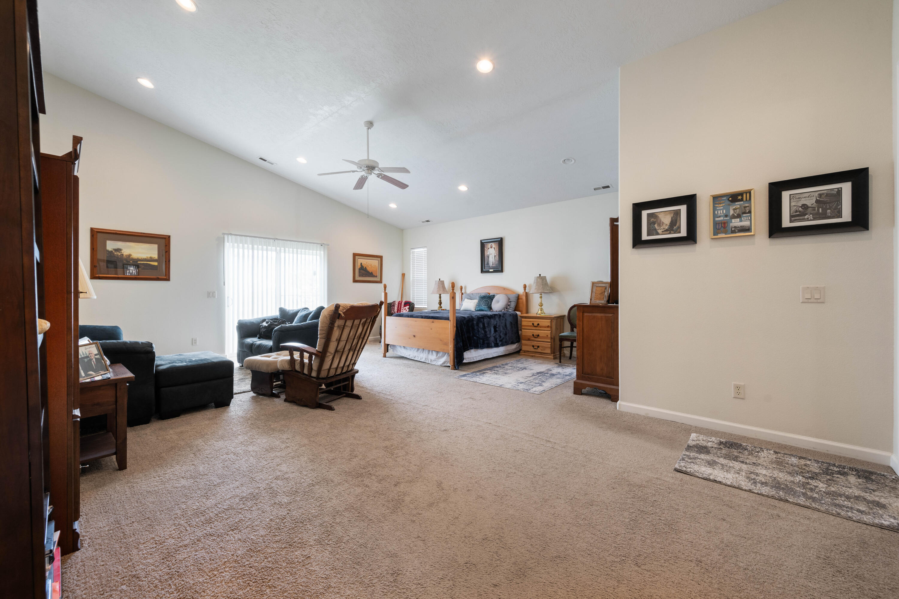 ALMOND HEIGHTS PARK - Residential