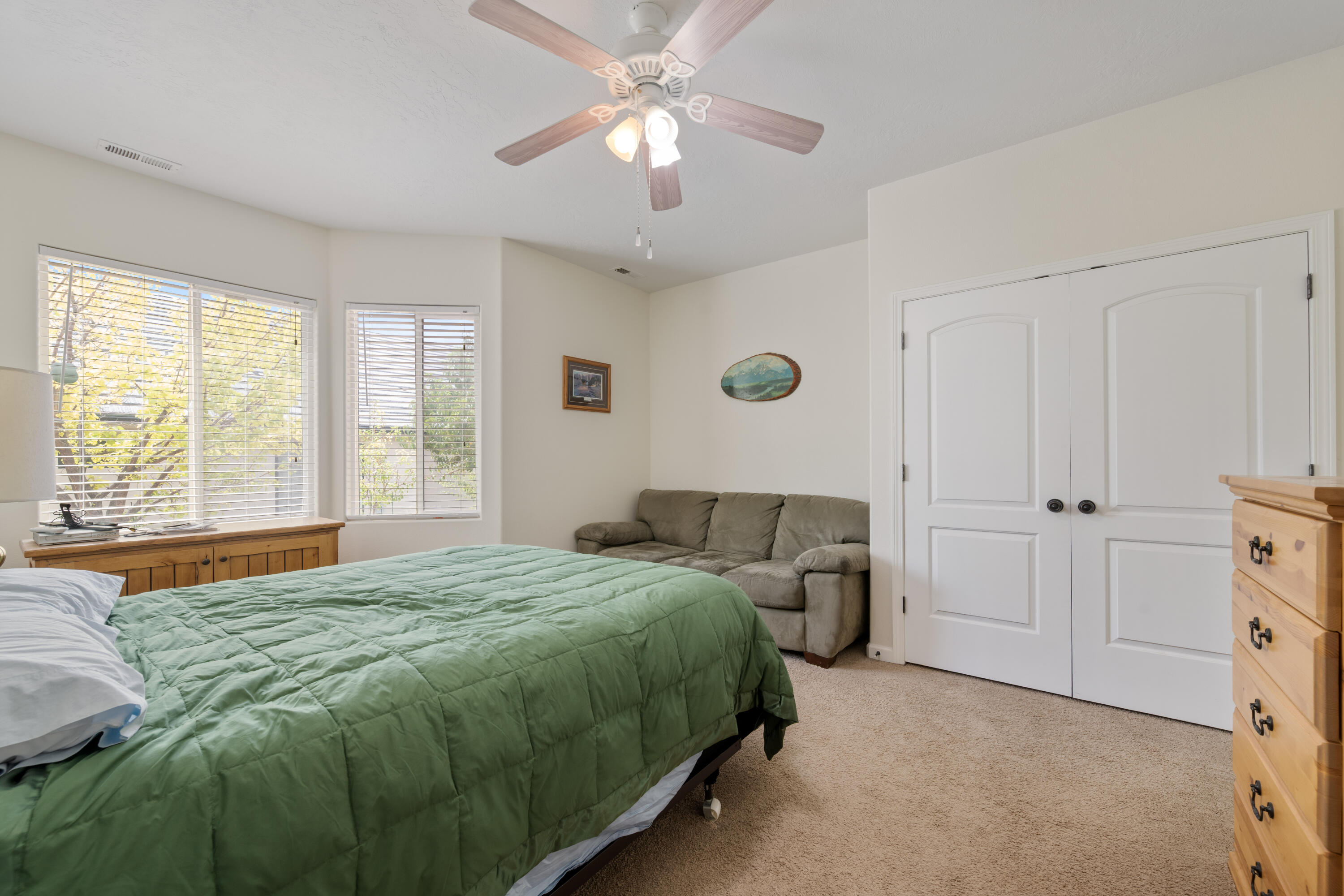 ALMOND HEIGHTS PARK - Residential