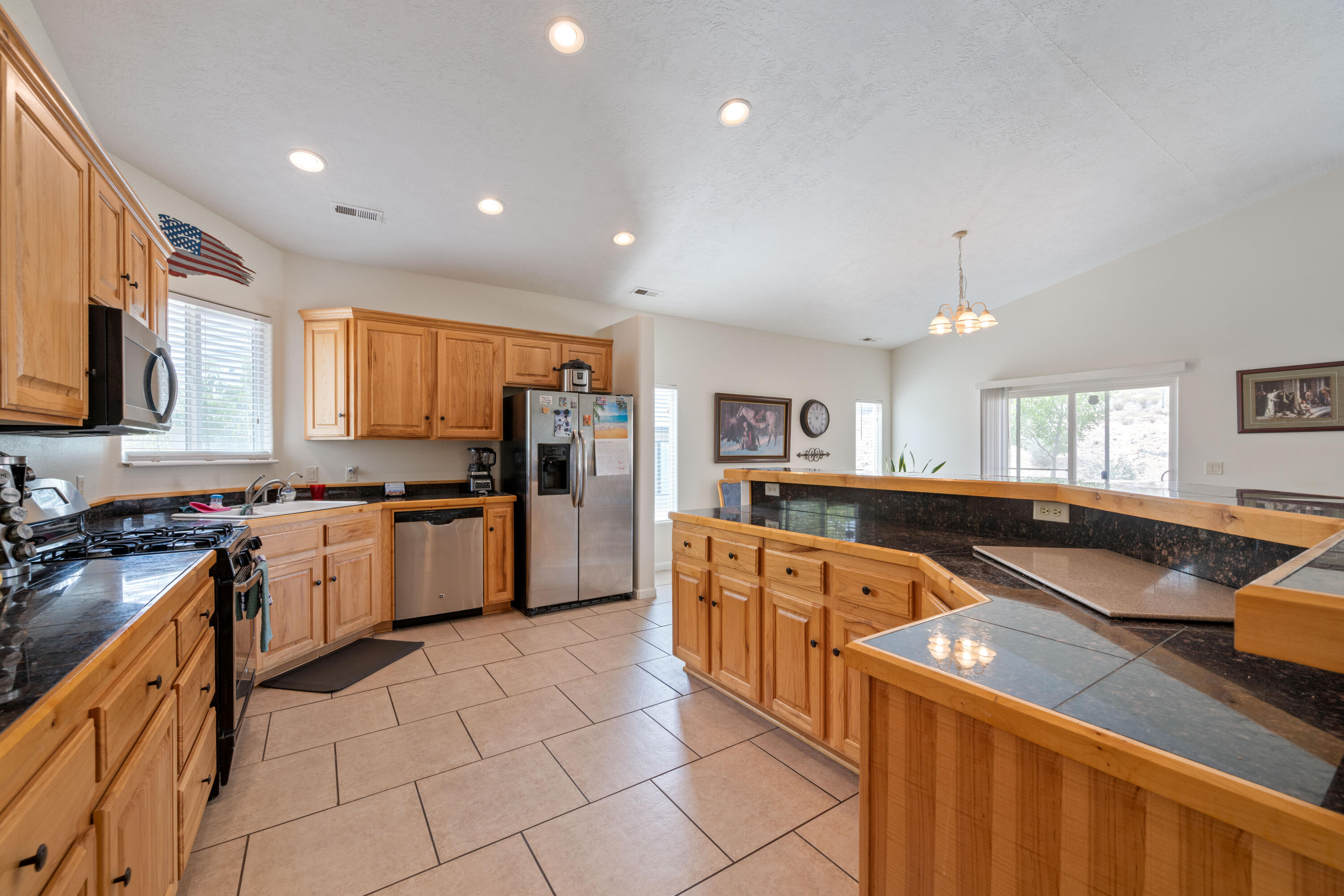 ALMOND HEIGHTS PARK - Residential