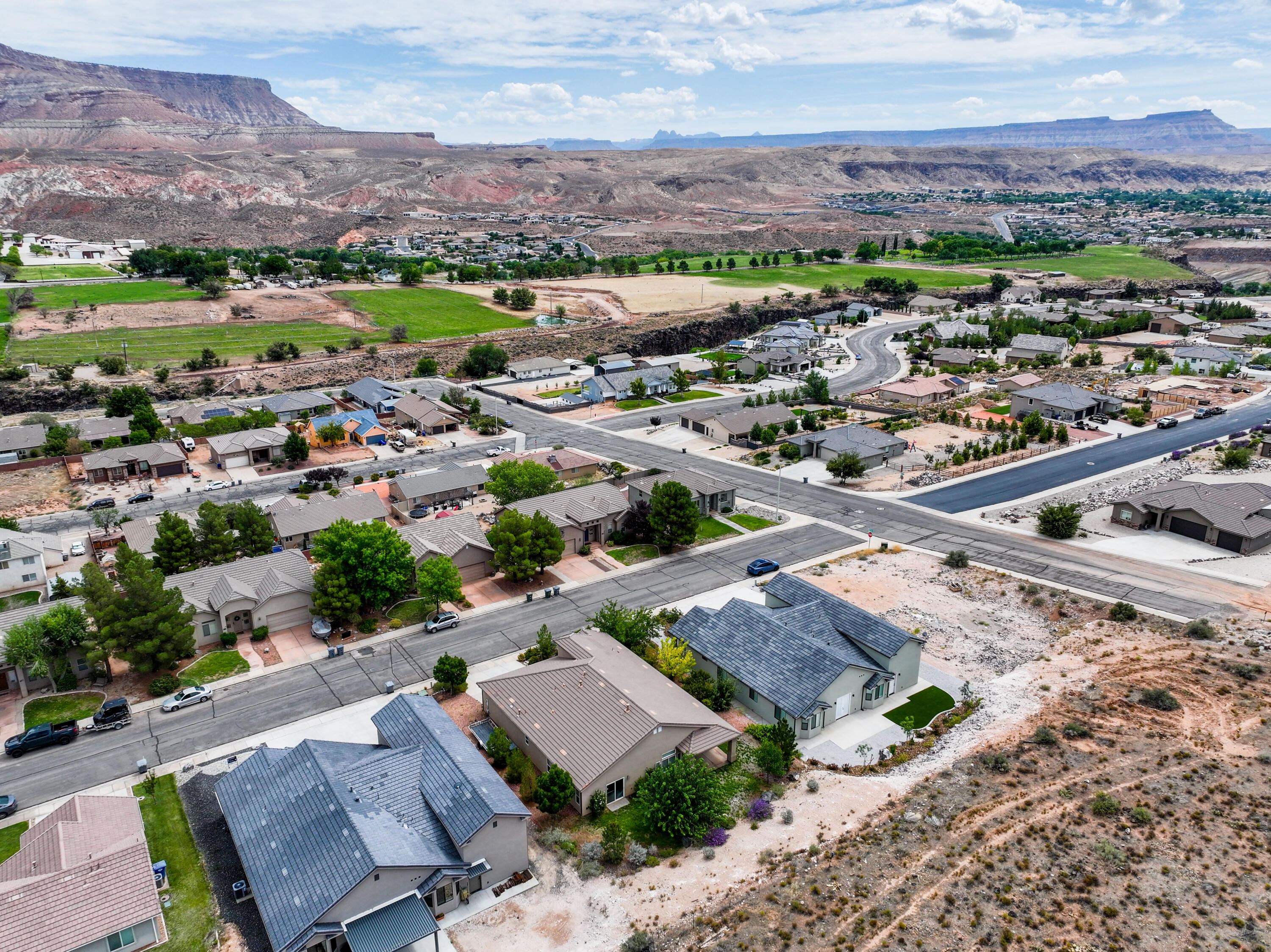 ALMOND HEIGHTS PARK - Residential