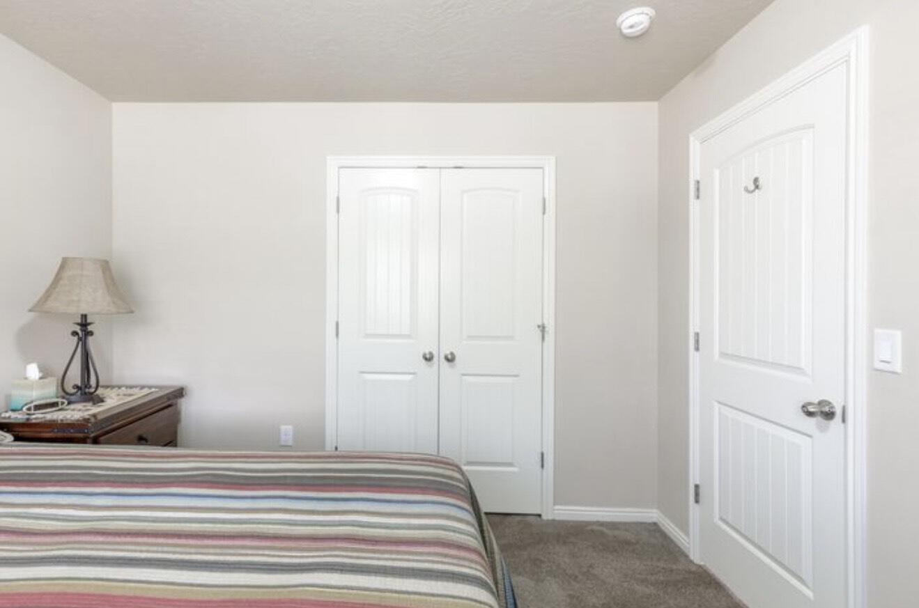 FALCON RIDGE - Residential