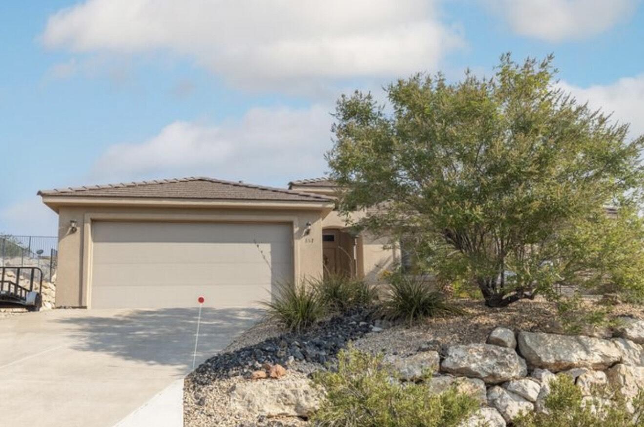 FALCON RIDGE - Residential