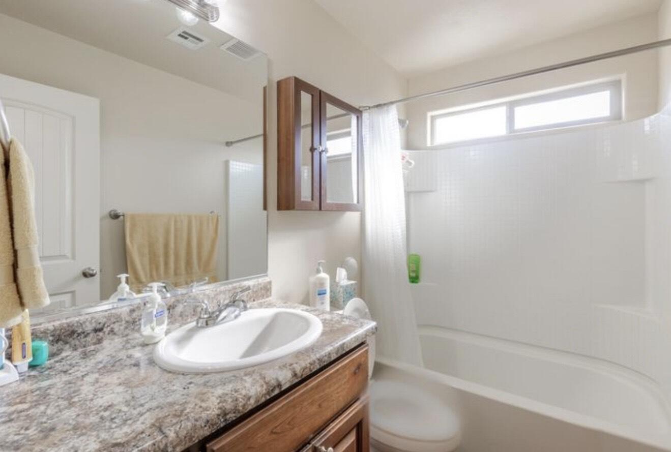 FALCON RIDGE - Residential