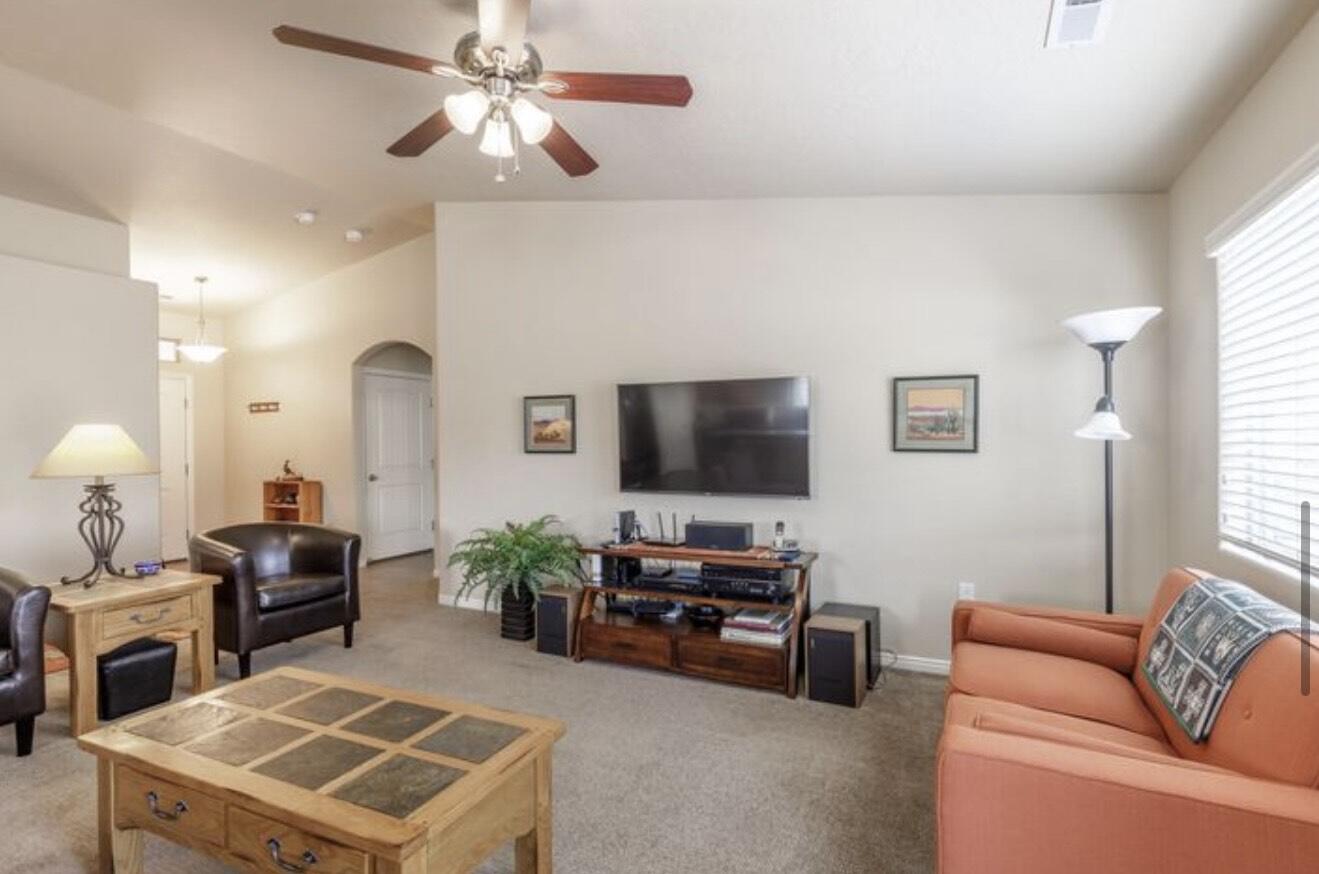 FALCON RIDGE - Residential