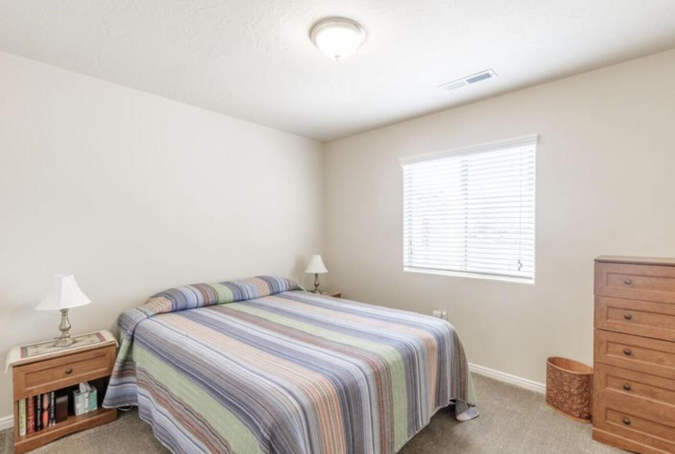 FALCON RIDGE - Residential