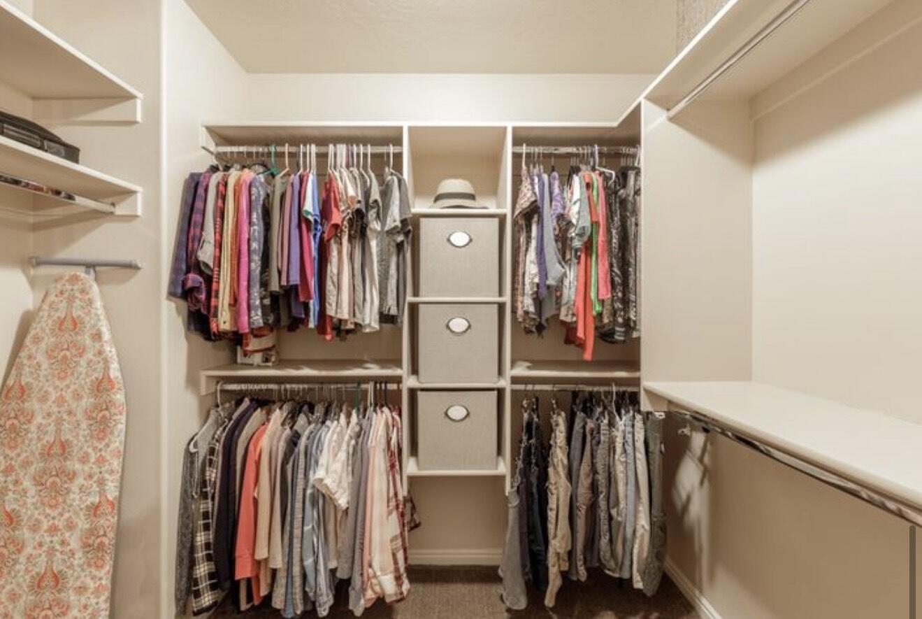 FALCON RIDGE - Residential