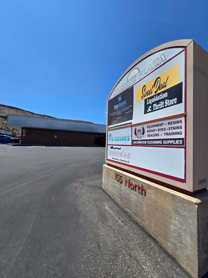 COMMERCIAL/RETAIL/OFFICE space available in Sunshine Plaza. Large open area and bathroom.  Commission paid on initial lease term only. $2200 a month plus $401 in CAM plus $265 electricity per month. Available November 1,2025.