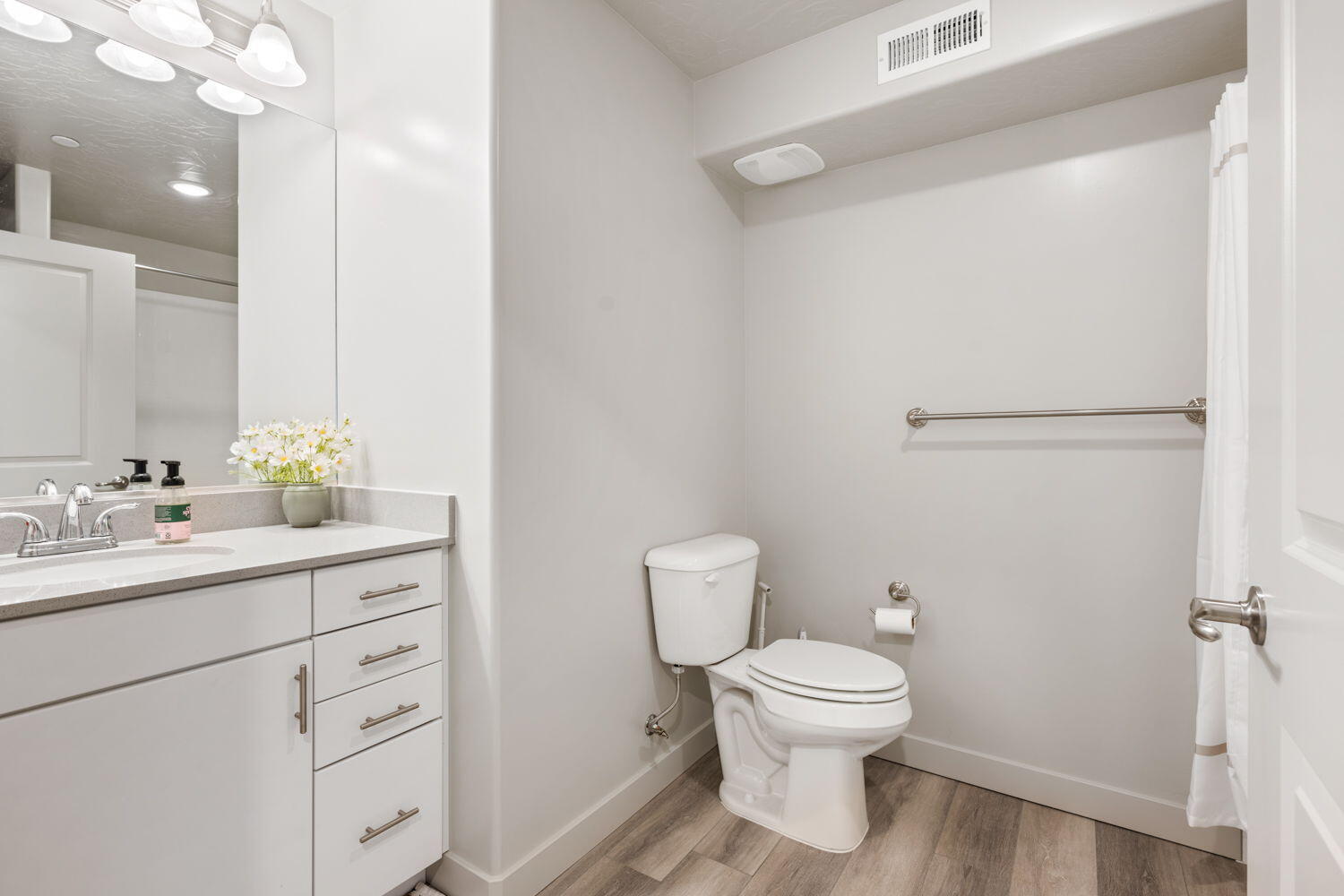 LONE ROCK CONDOS - Residential