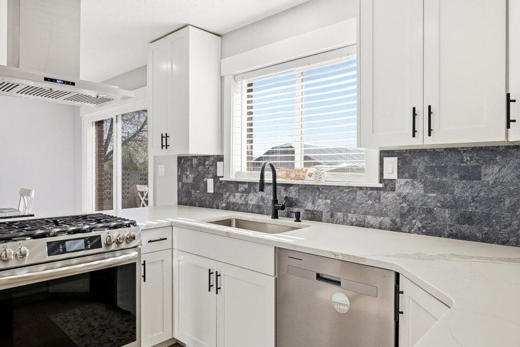 Photo of 119 S 300 West ST, Milford, UT 84751 (MLS # 26-271359)