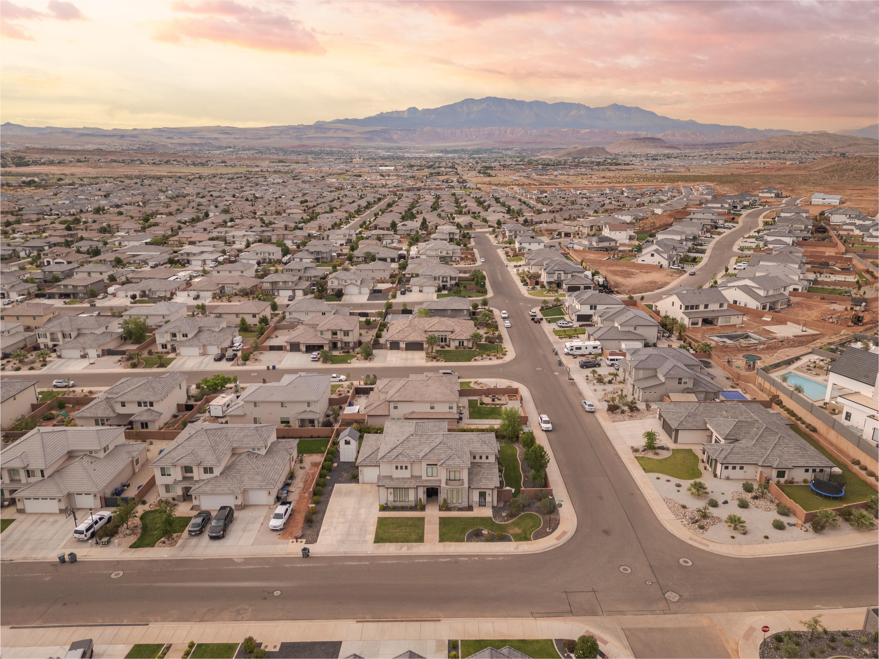 SEQUOIA ESTATES - Residential