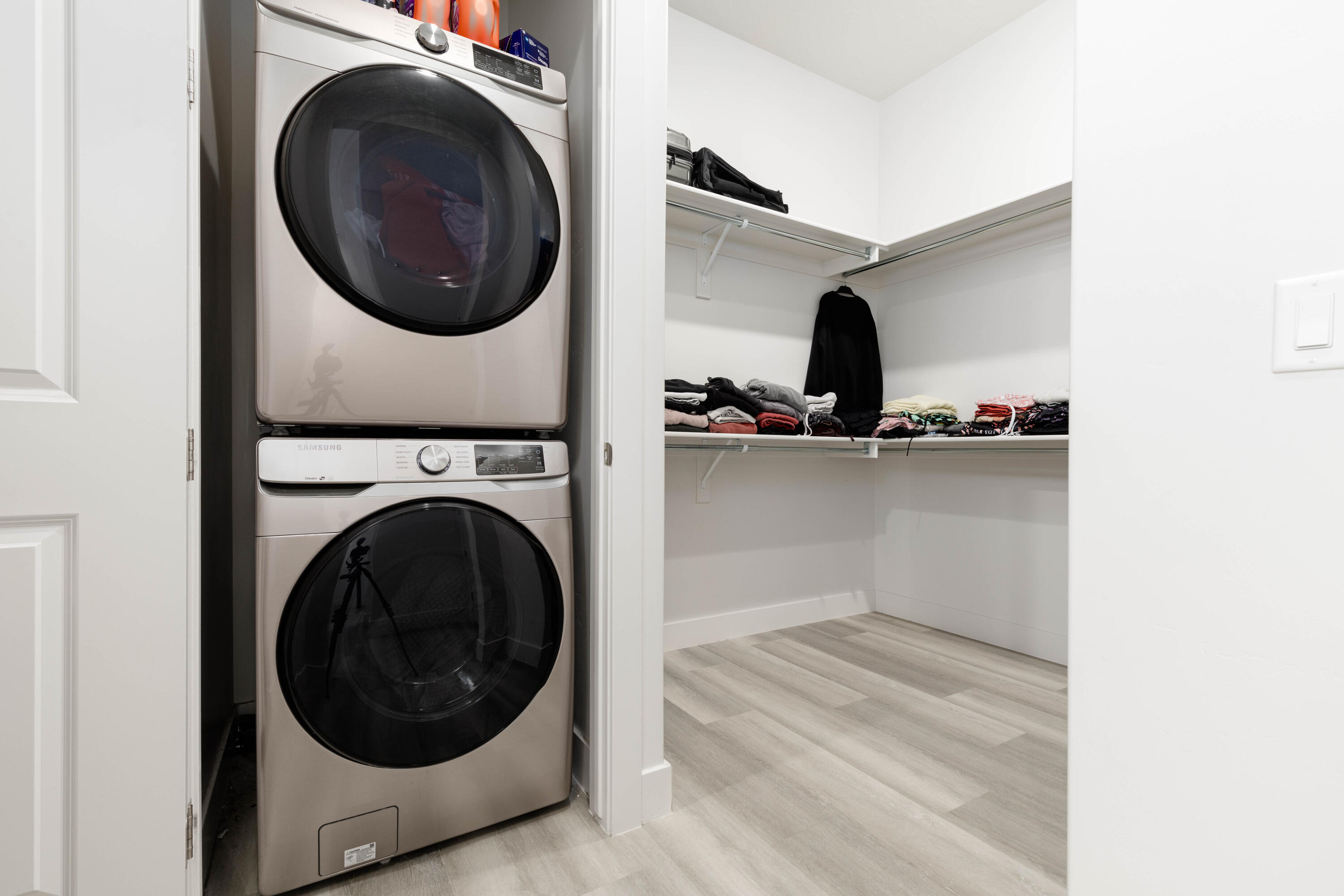 SEQUOIA ESTATES - Residential