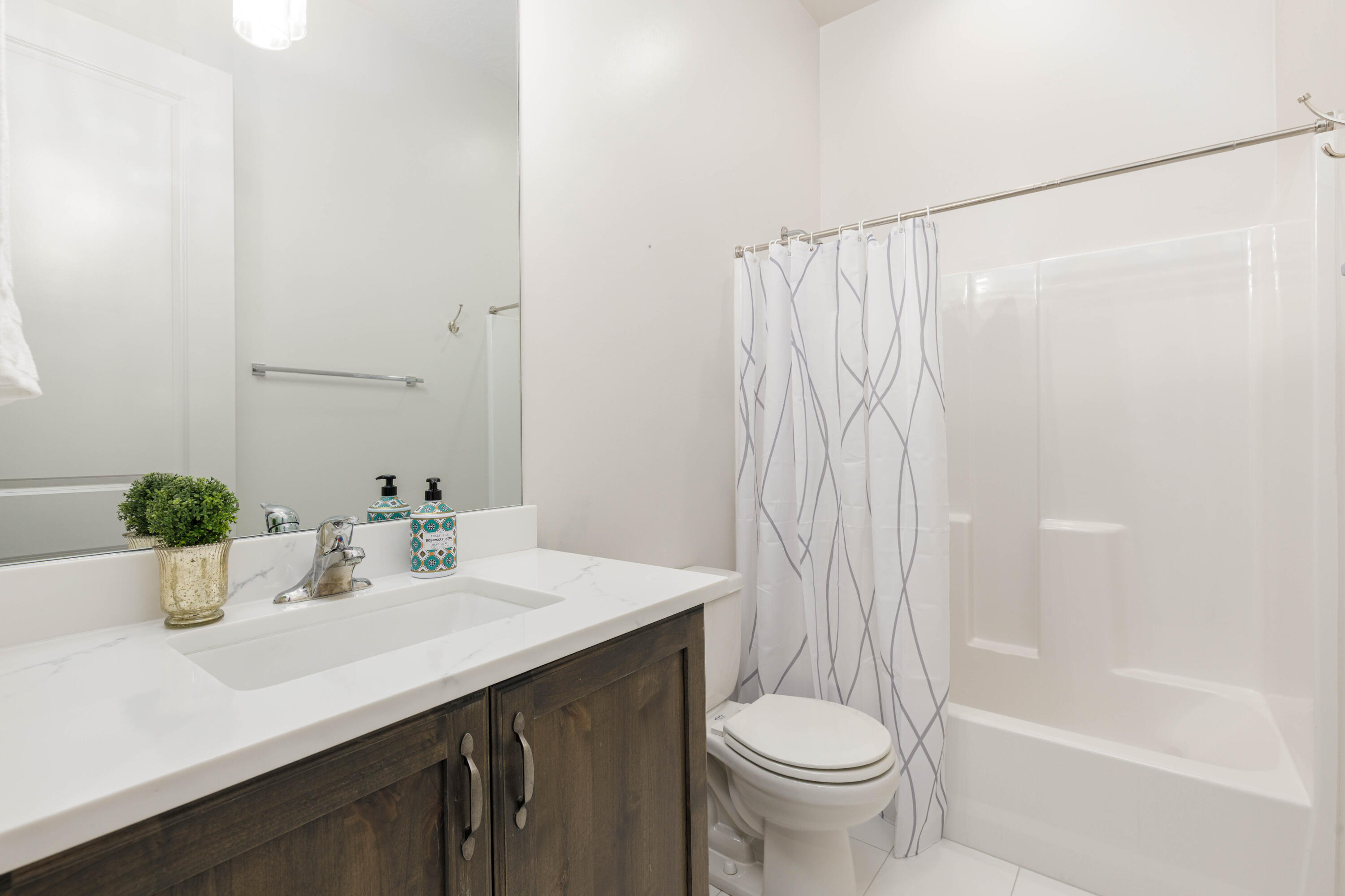 SEQUOIA ESTATES - Residential