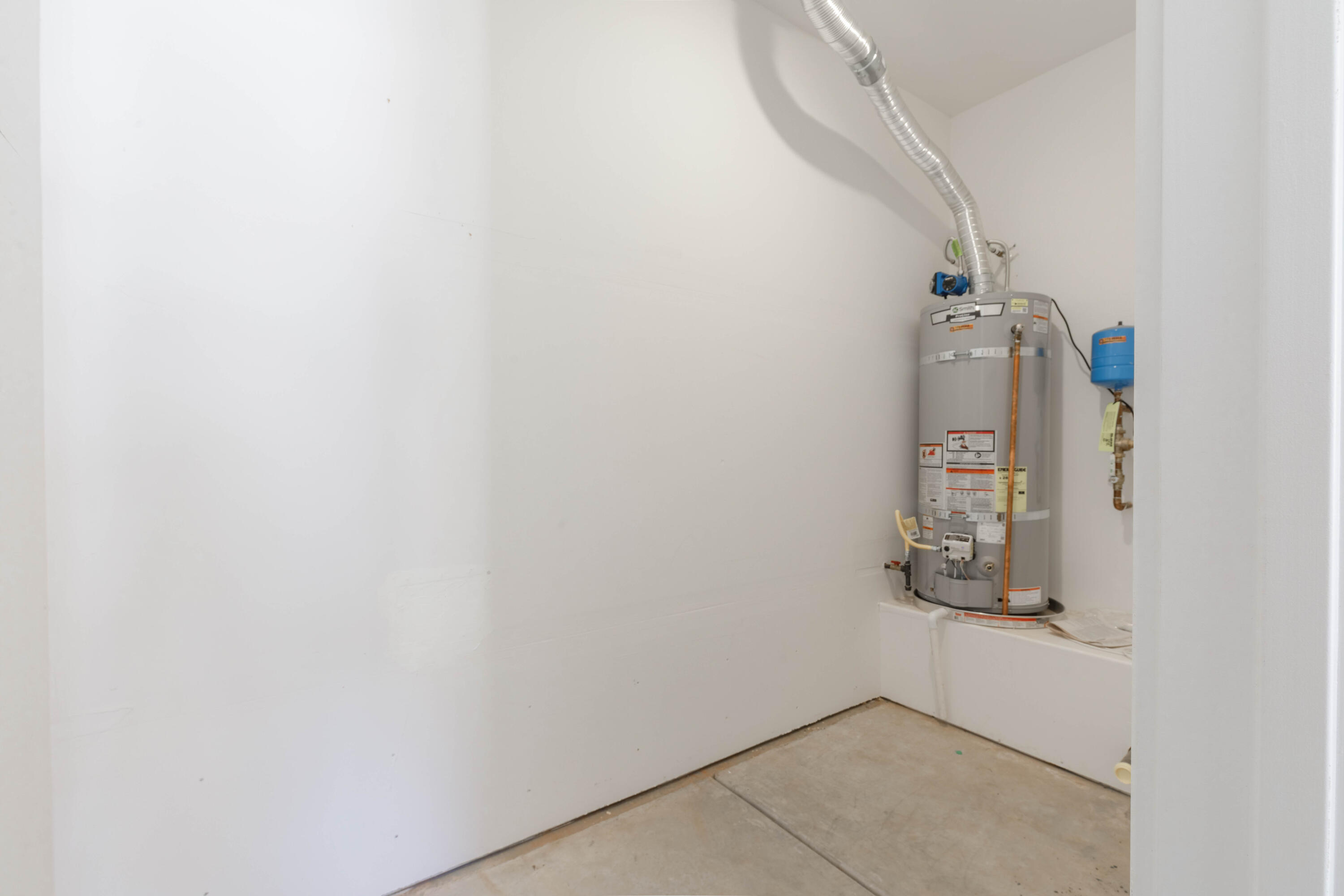 SEQUOIA ESTATES - Residential