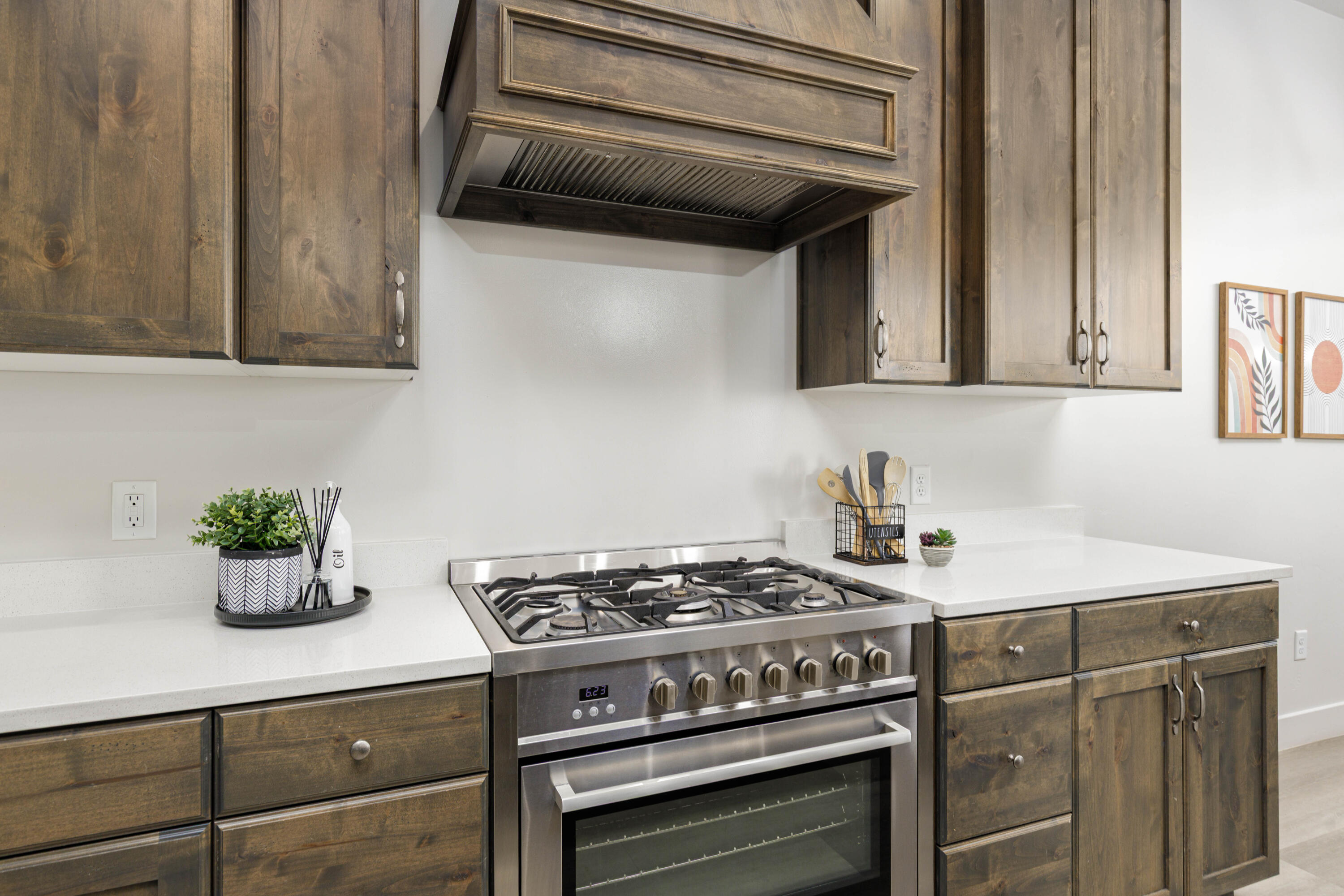 SEQUOIA ESTATES - Residential