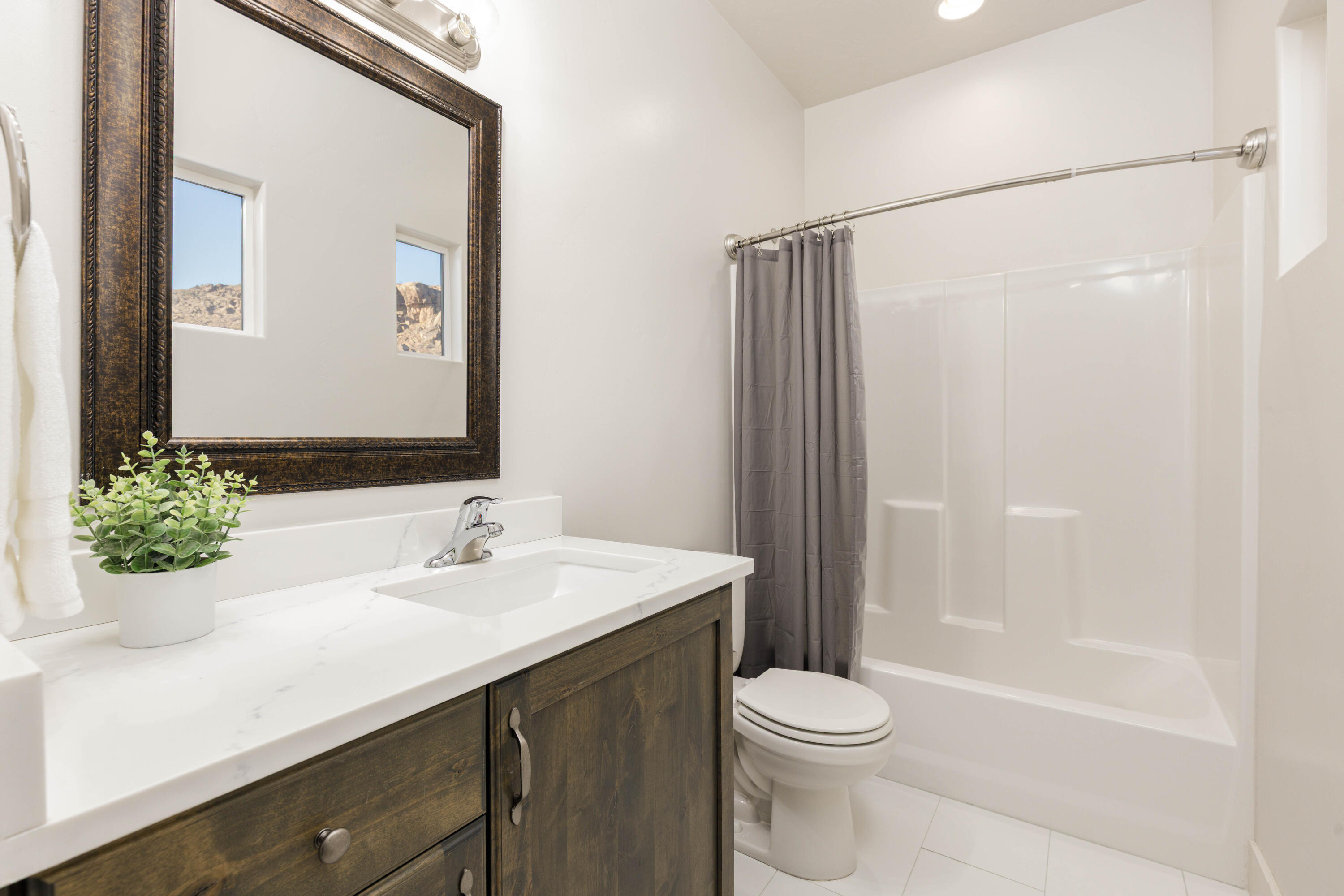 SEQUOIA ESTATES - Residential