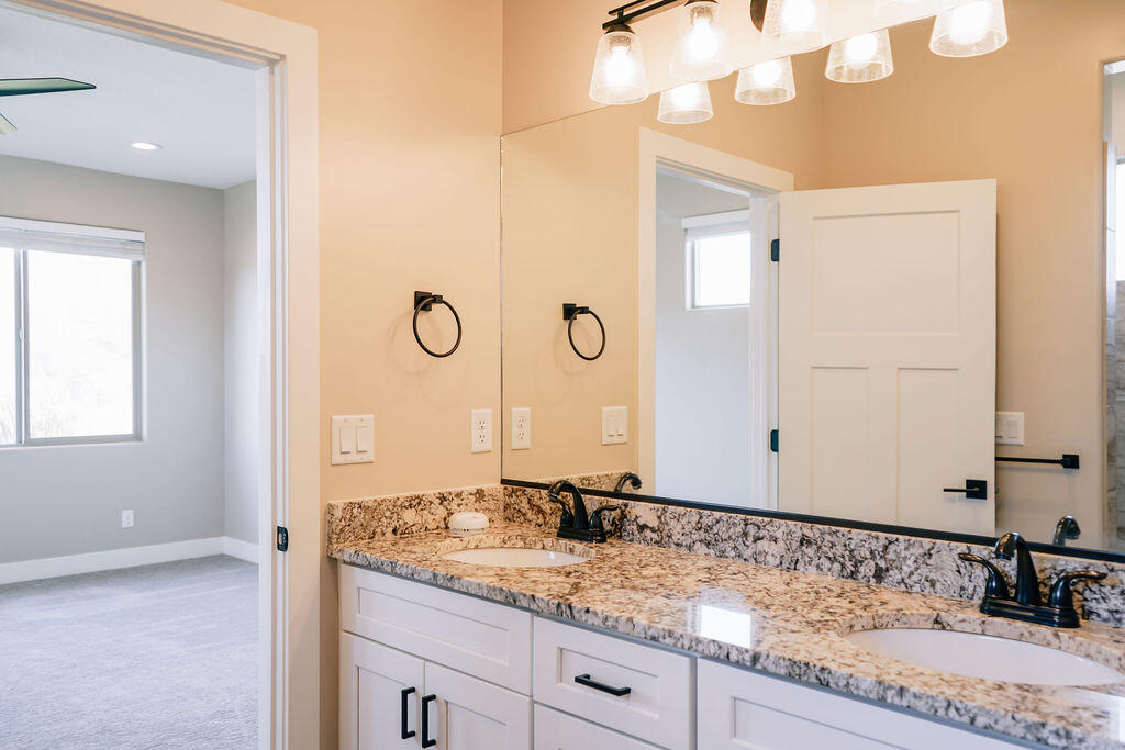 CORONADO RIDGE - Residential