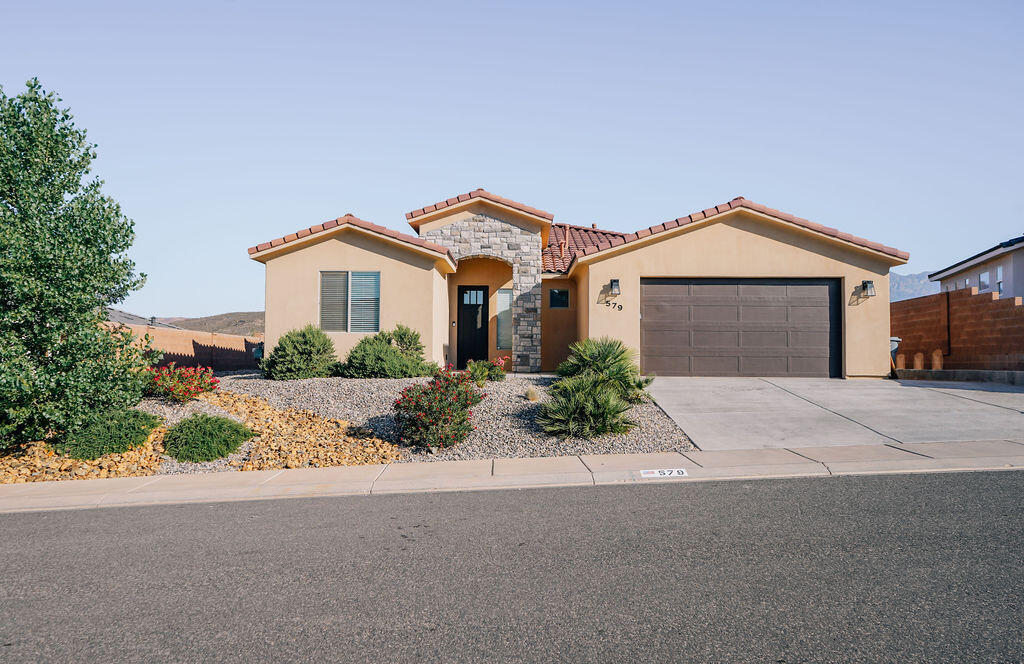 CORONADO RIDGE - Residential