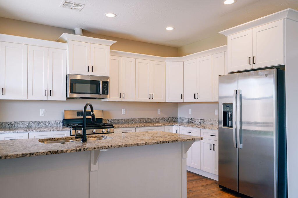 CORONADO RIDGE - Residential