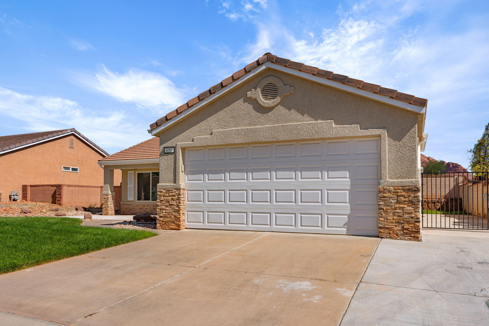 RED ROCK CANYON - Residential