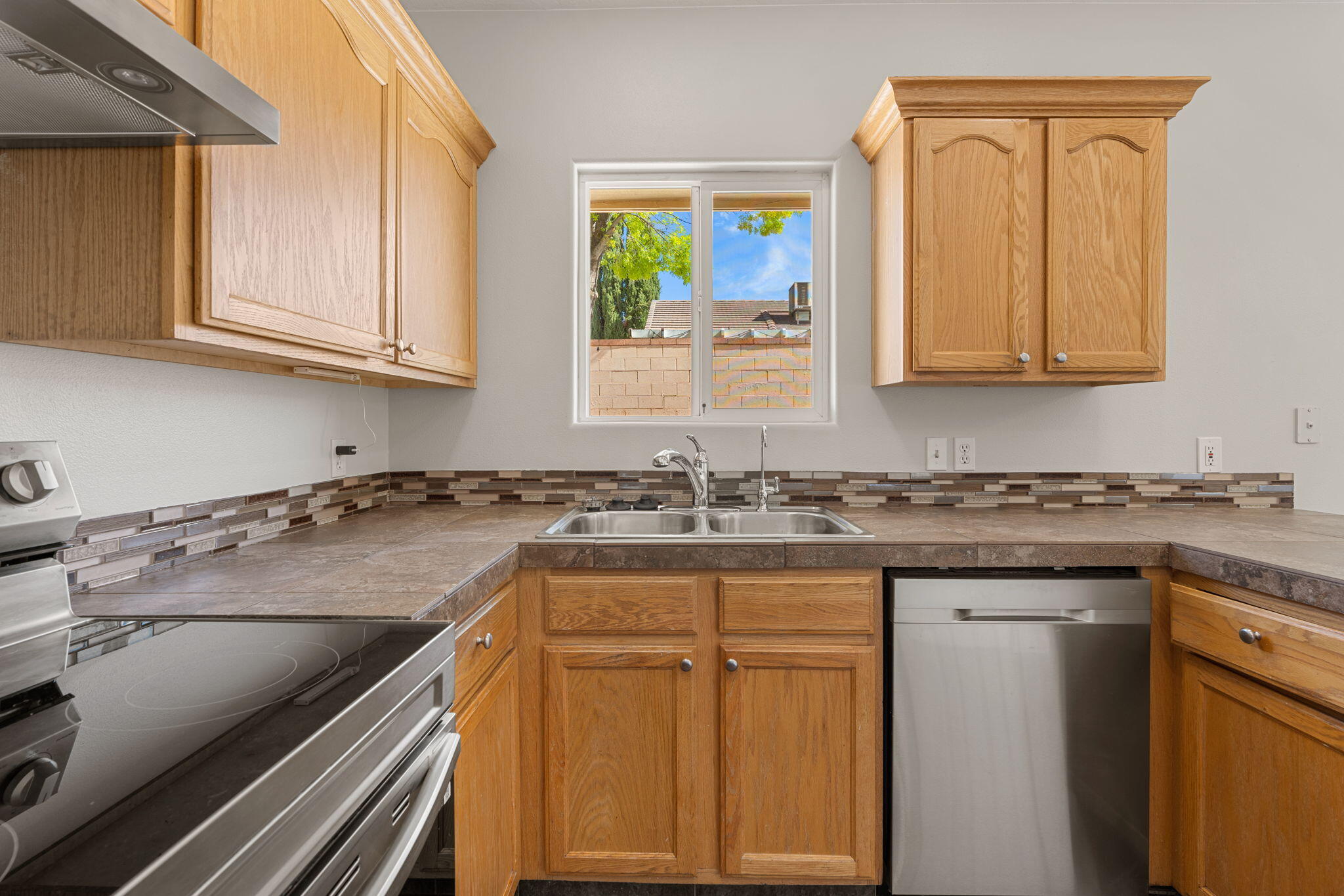 RED ROCK CANYON - Residential