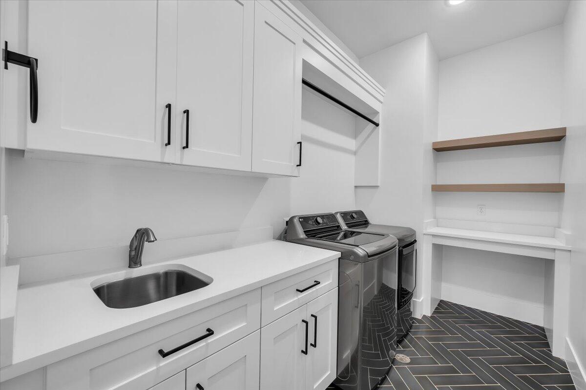 CRIMSON FIELDS - Residential