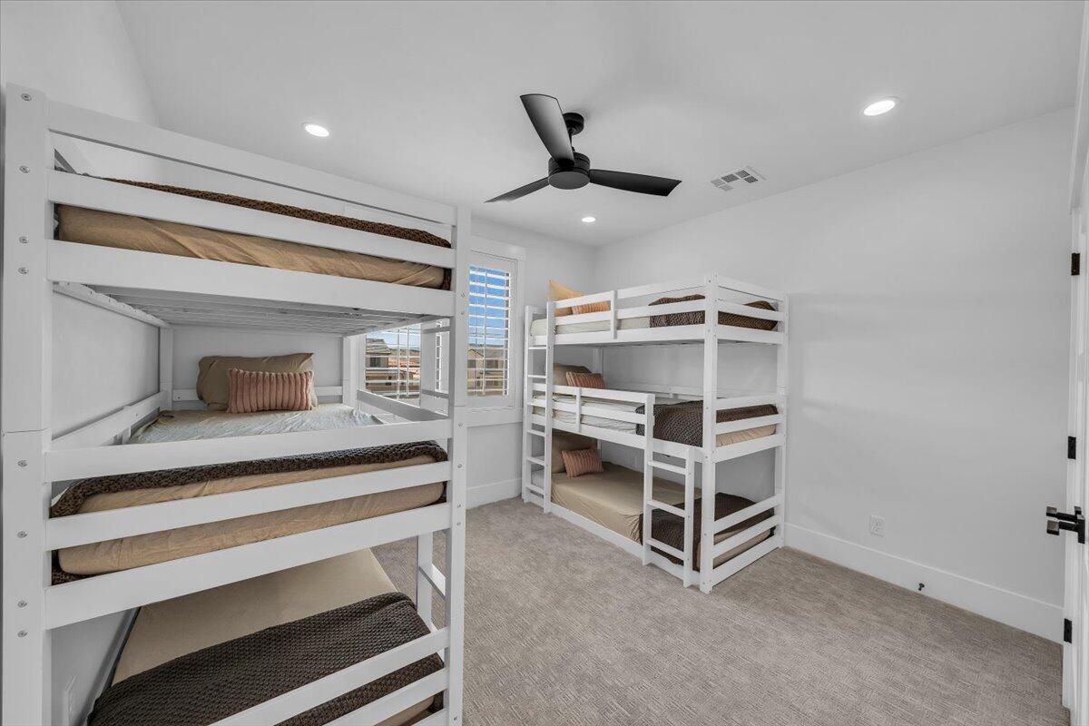 CRIMSON FIELDS - Residential