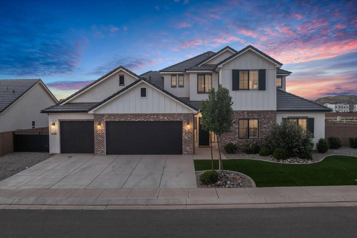 CRIMSON FIELDS - Residential