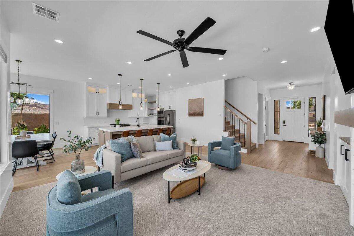 CRIMSON FIELDS - Residential