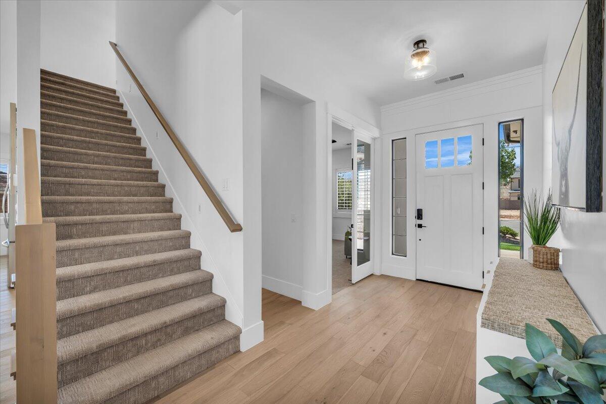 CRIMSON FIELDS - Residential