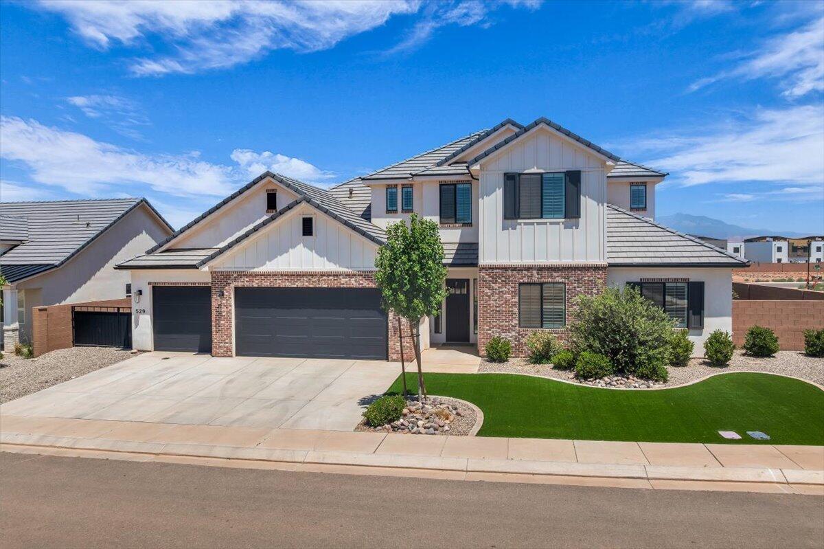 CRIMSON FIELDS - Residential