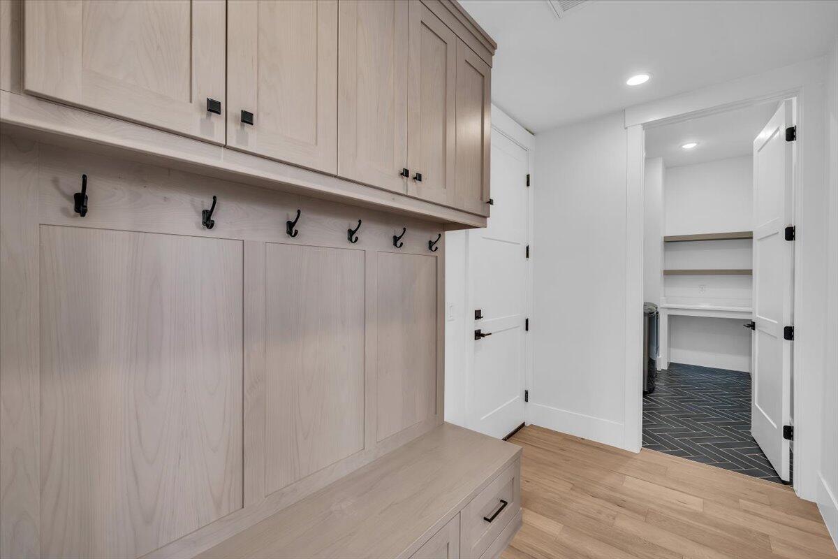 CRIMSON FIELDS - Residential