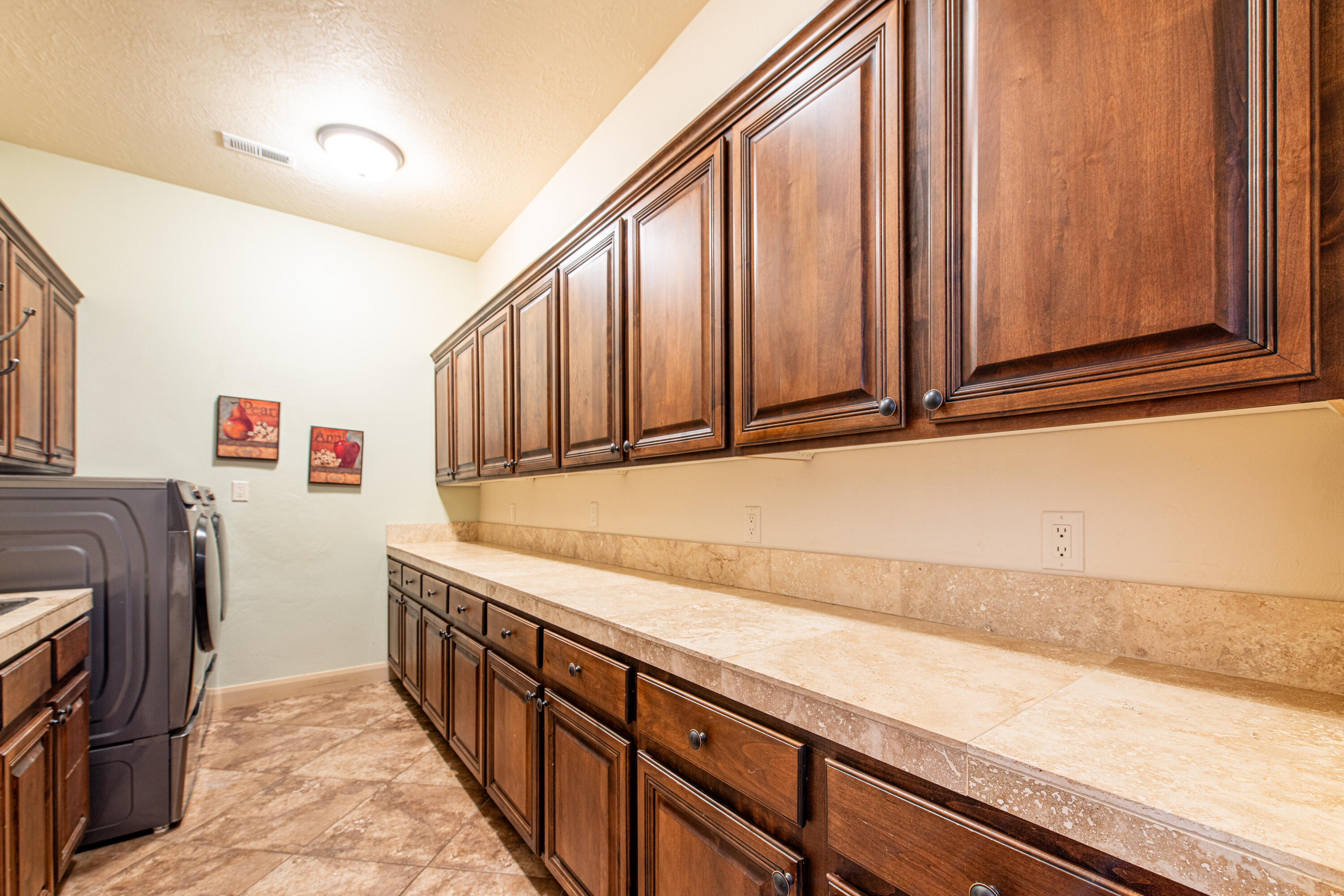 HEIGHTS AT WASHINGTON BENCH - Residential