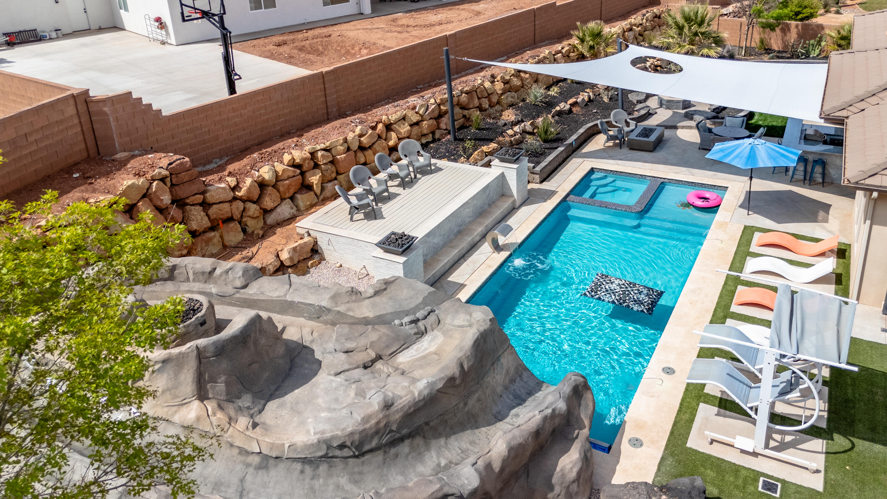 HEIGHTS AT WASHINGTON BENCH - Residential