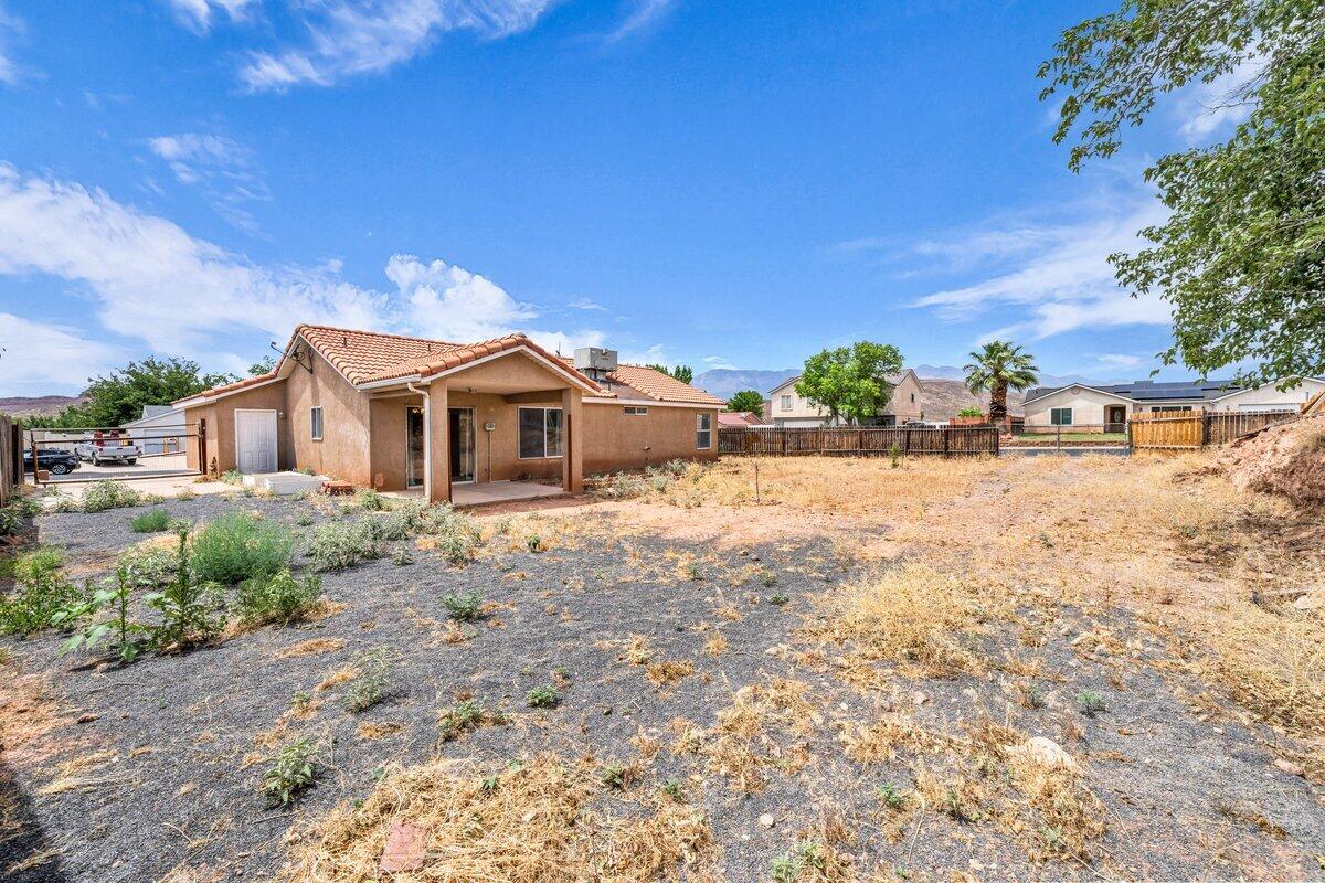 CANYON RIDGE - Residential