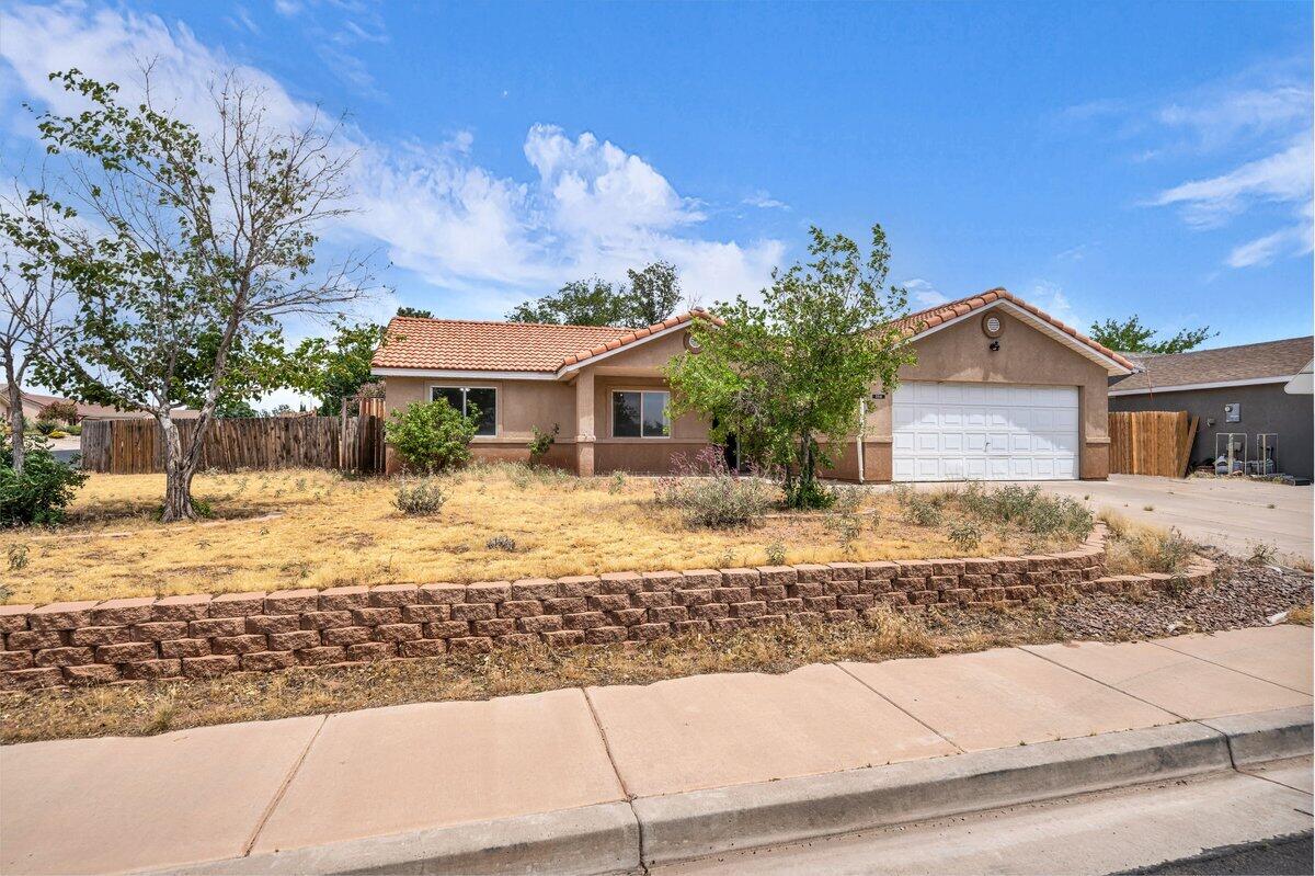 CANYON RIDGE - Residential