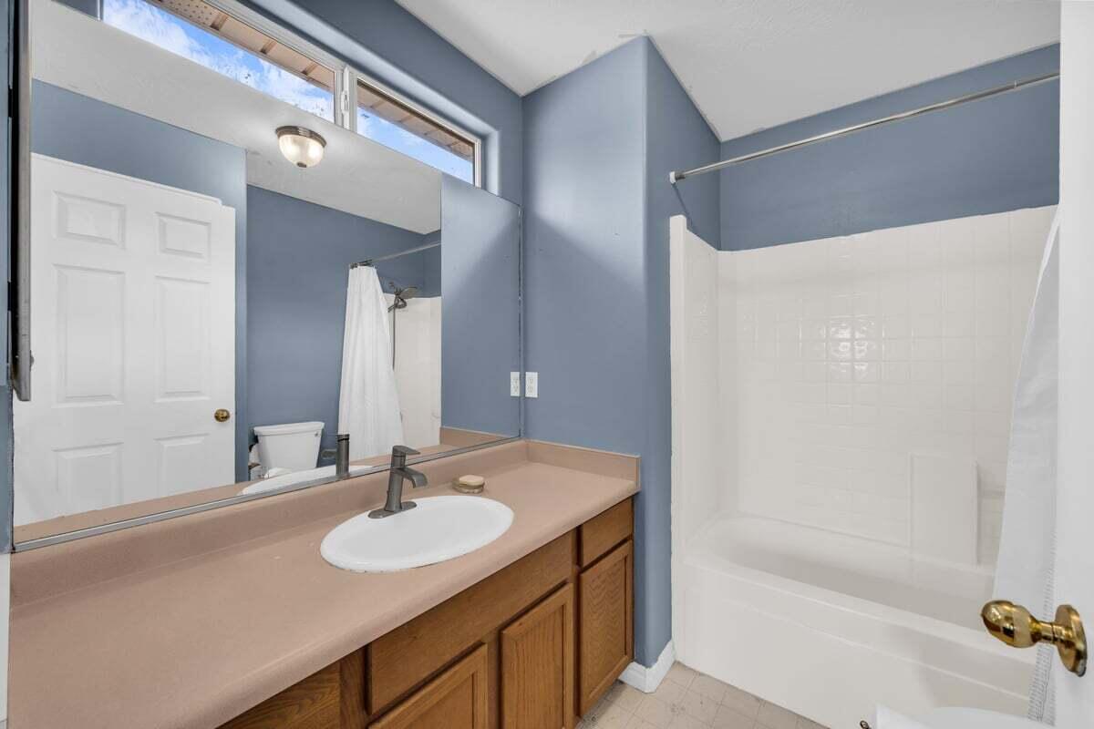 CANYON RIDGE - Residential