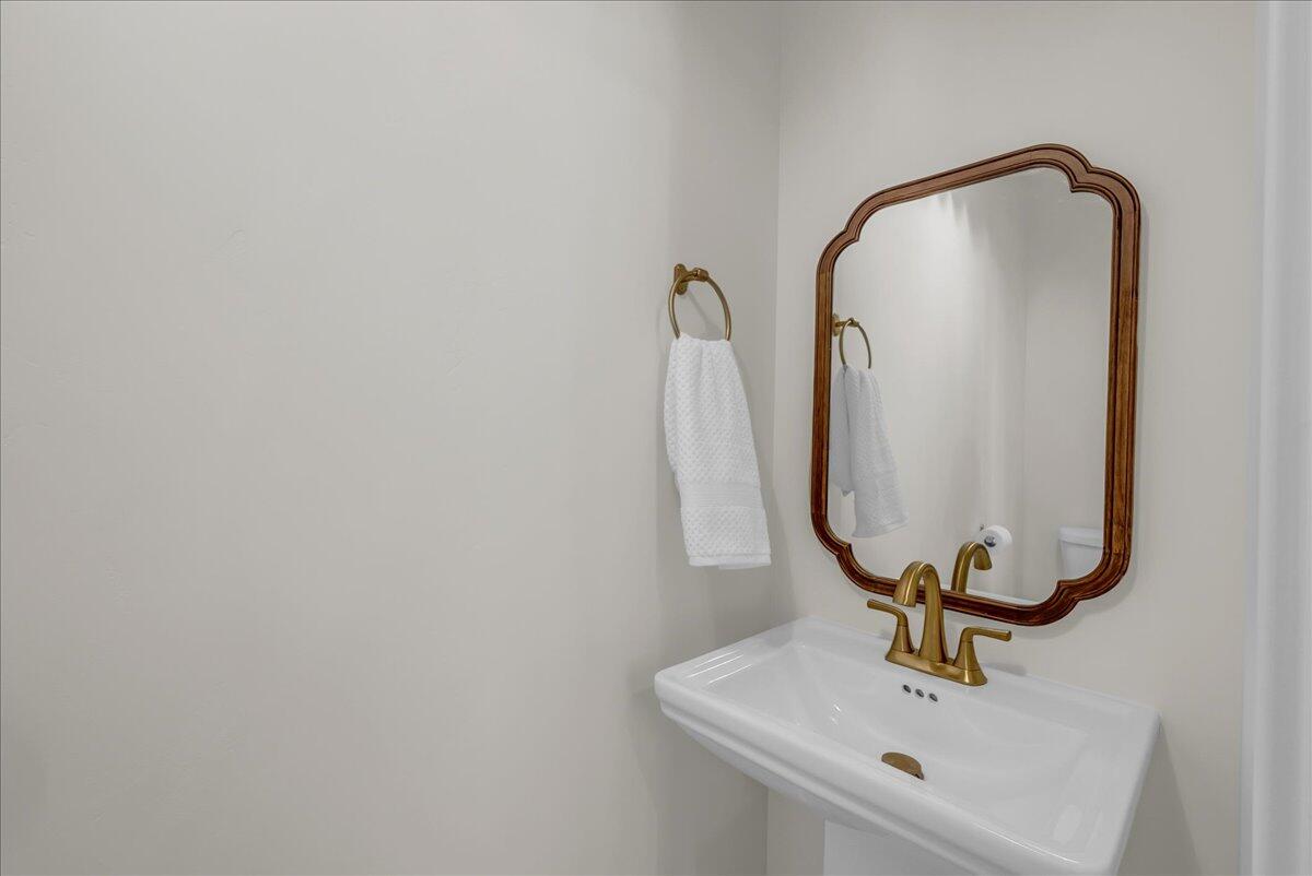 ARROWHEAD PLACE - Residential