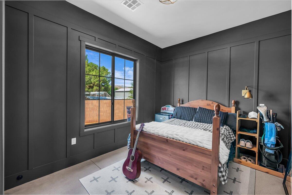 ARROWHEAD PLACE - Residential