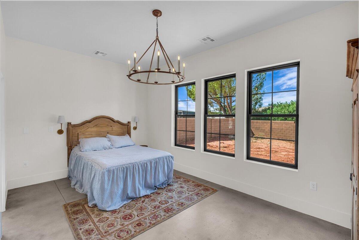 ARROWHEAD PLACE - Residential