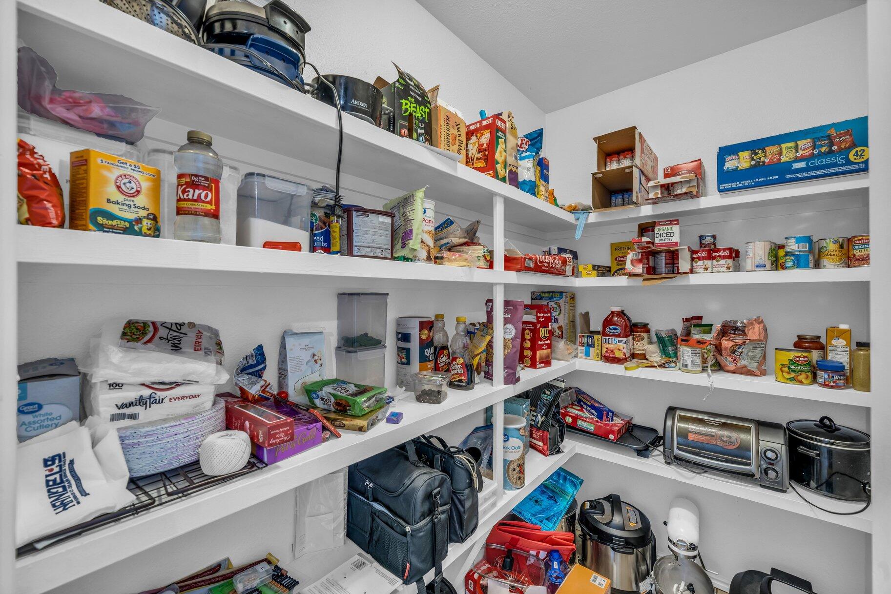 TOWN OAKS - Residential